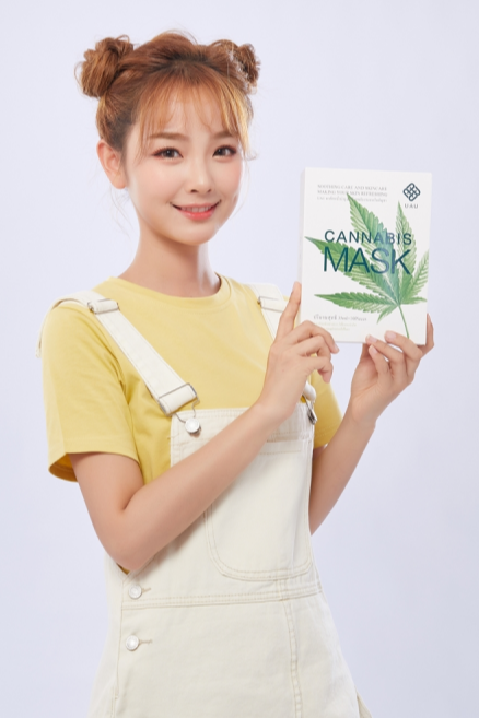 丹婷面膜拍摄 手持展示拍摄