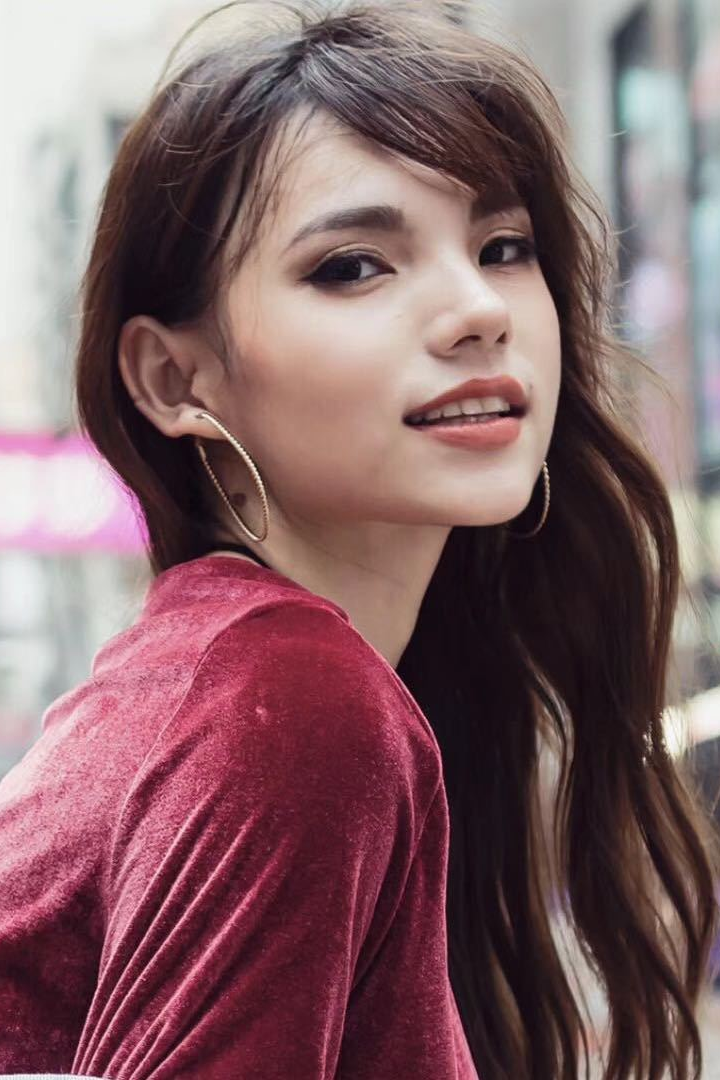 模特 奈丽米拉