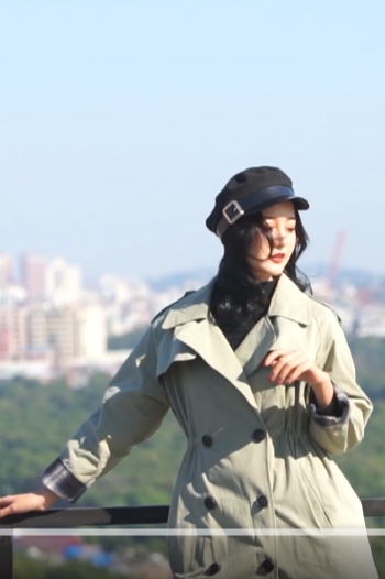 模特十七 风衣服装主图视频拍摄