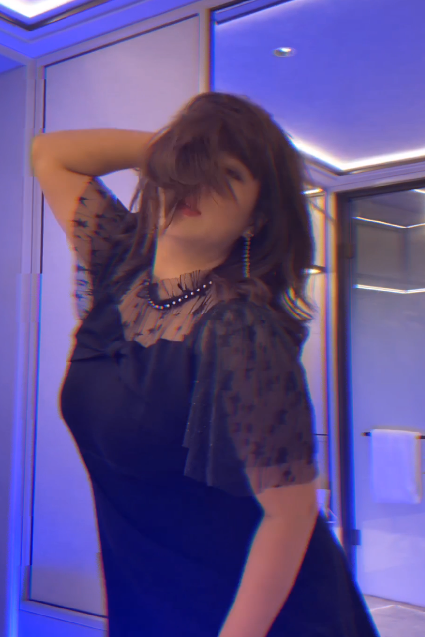 大码女装 WAVE变身