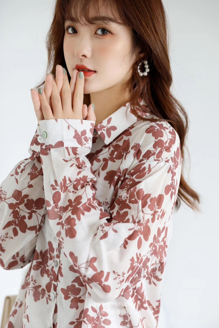 小钉 外景拍摄 女装拍摄案例｜广州电商摄影