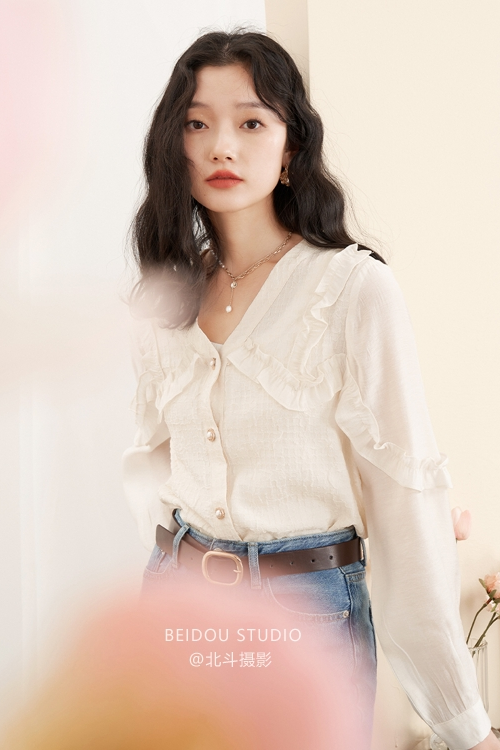 春夏季新款V法式木耳边衬衫女 女装拍摄案例｜广州电商摄影