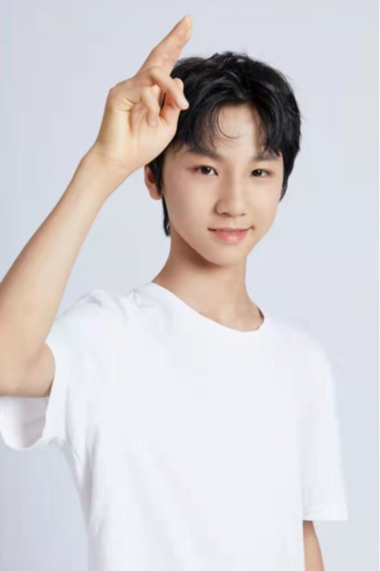李梓熙男童平面140cm以上