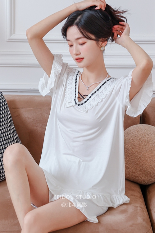 模特小咪拍摄 睡衣拍照 家居服拍摄