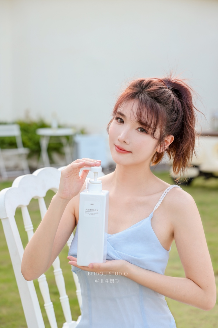 模特湘湘拍摄  洗发水拍摄 产品拍摄