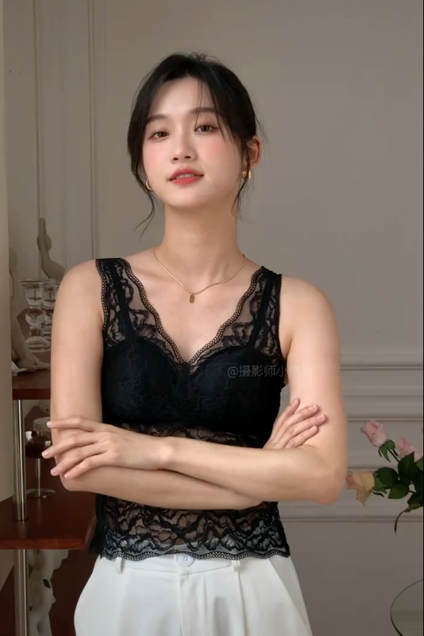 模特小咪拍摄 打底拍照 背心拍摄