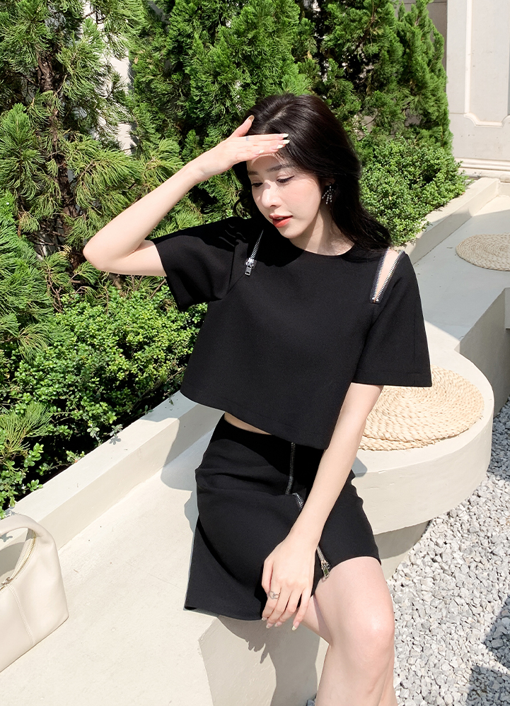 模特云子 女装两件套 详情页