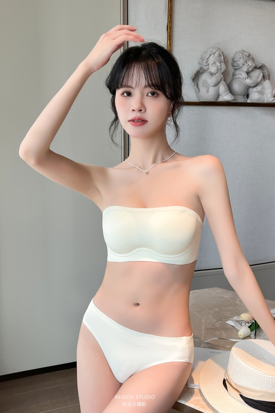模特小七 内衣拍摄