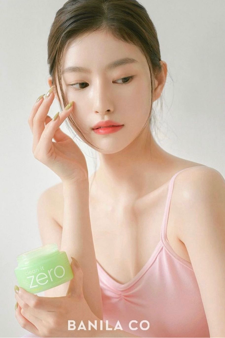模特JIYOO