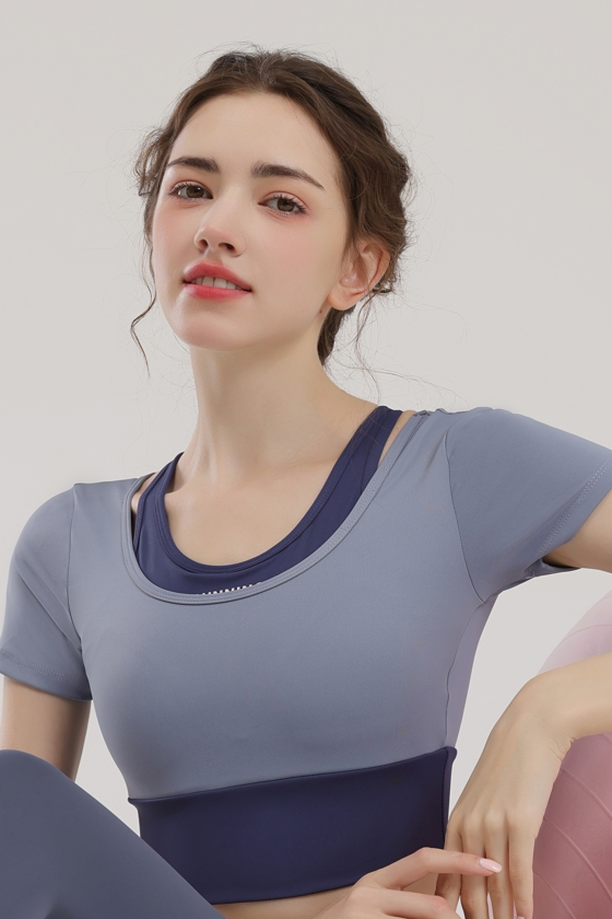 模特inna 瑜伽服拍摄