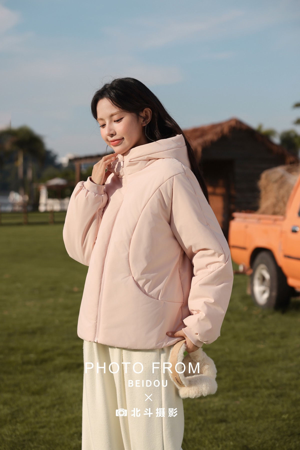 模特惠惠真维斯羽绒服外景-女装拍摄-广州北斗摄影公司-第11张
