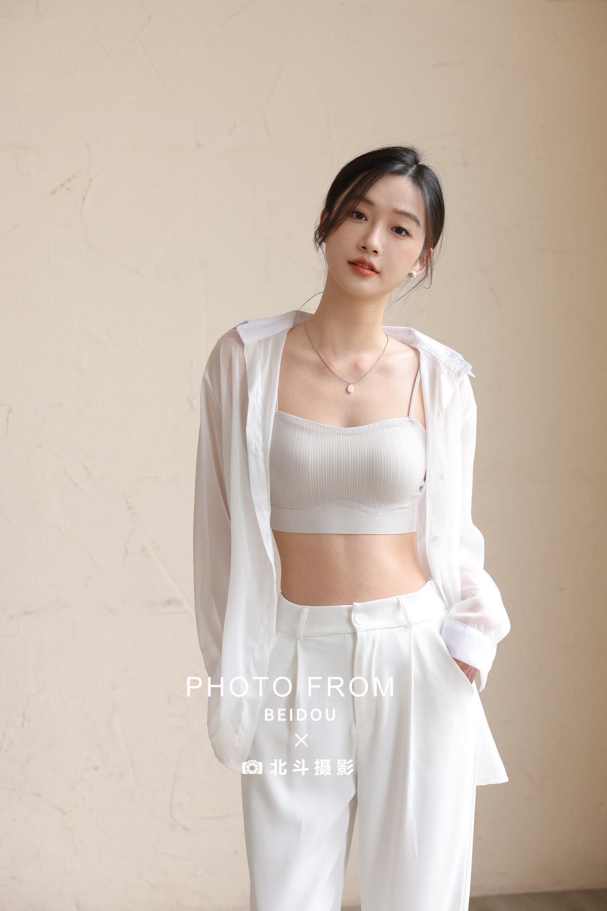 广州女装摄影案例｜2024-02-27上身组图｜北斗摄影-女装拍摄-广州北斗摄影公司-第4张