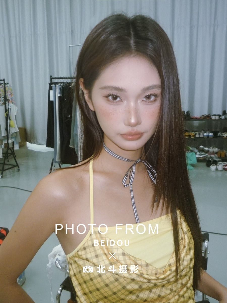 广州女模小怡 第25张